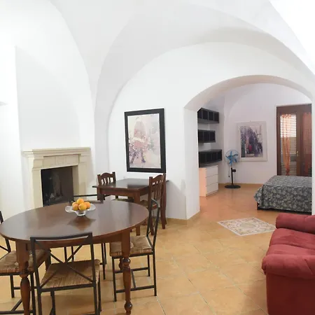 La Via Del Castello 아파트 *